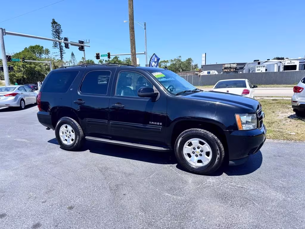 2013 Chevrolet Tahoe - 1GNSKBE00DR106559 - Image #3
